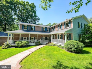 2020 Hillside Dr, Falls Church, VA 22043
