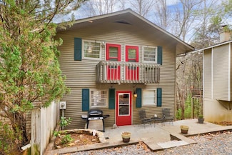 96 Clubhouse Ct, Ellijay, GA 30536