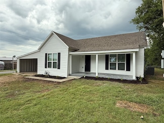 412 3rd St, Whitesboro, TX 76273