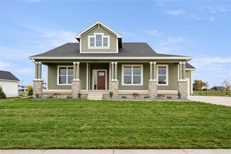 350 N 38th St, Cumming, IA 50061