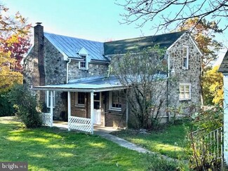 196 Skyline Dr, Reading, PA 19606