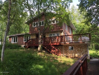 17601 W Gantz Rd, Wasilla, AK 99629