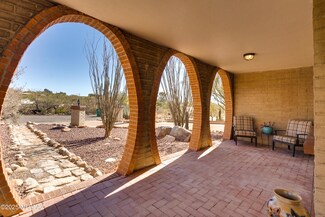 6711 N Calle Zella, Tucson, AZ 85718