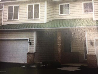 1801 Robinson Close, Moosic, PA 18507