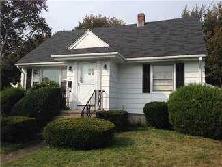 8 Manning Terrace, Newport, RI 02840