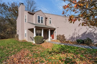 15 Nipmuc Trail Unit A, North Providence, RI 02904