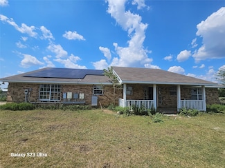 810 Cody Rd, Ennis, TX 75119