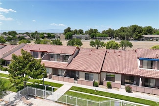 43334 32nd St W Unit 18, Lancaster, CA 93536