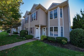 902 Altessa Blvd Unit 902, Melville, NY 11747