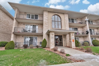 6142 W 63rd St Unit 3W, Chicago, IL 60638