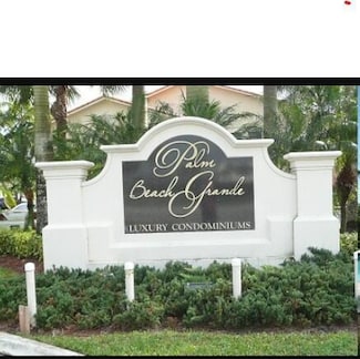 1502 Lake Crystal Dr Unit D, West Palm Beach, FL 33411