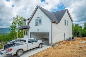 270 Cascade Dr, Rossville, GA 30741