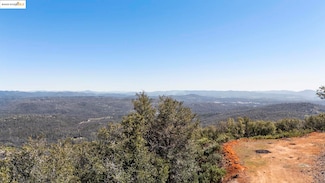 22656 Ridgemont Dr, Columbia, CA 95370