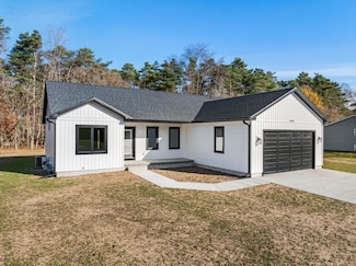 20600 Rolling Hills Ln, Big Rapids, MI 49307