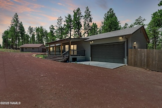 6575 N Sanderson Pass Rd, Parks, AZ 86018