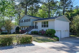 3260 Wisteria Dr, Vestavia, AL 35216