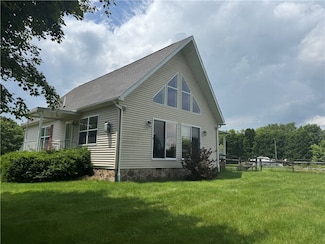 135 Preacher Rd, Hunker, PA 15639