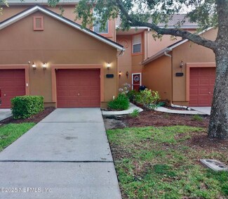 6827 Misty View Dr, Jacksonville, FL 32210