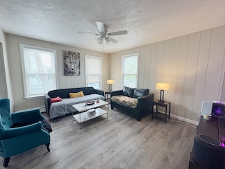 263 Everett St Unit 2, Boston, MA 02128