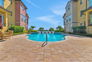 12 Tassia Ln, Houston, TX 77058