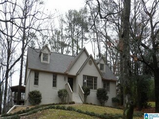 830 Willow Oak Dr, Hoover, AL 35244