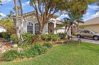 16217 Parque Ln, Naples, FL 34110