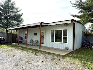 56 Berger Rd, Middletown, MO 63359