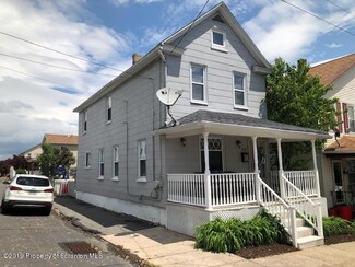 318 W Taylor St, Taylor, PA 18517