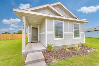6851 Coulter Dr, Princeton, TX 75407