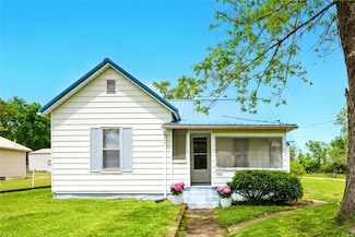 502 Mill St, Park Hills, MO 63601