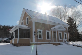5448 Vt 100, Hyde Park, VT 05655