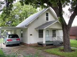 503 S Main St, Hillsboro, KS 67063