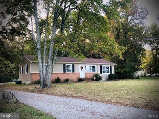 32194 Mt Gideon Rd, Hanover, VA 23069