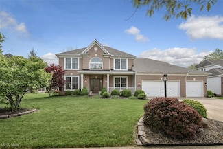15239 Old Oak Dr, Strongsville, OH 44149