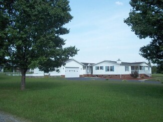 1938 Fairview Rd N, Chatham, VA 24531