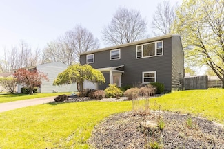 8381 Zenith Dr, Baldwinsville, NY 13027