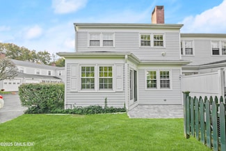 19 Le Grande Ave Unit 13, Greenwich, CT 06830