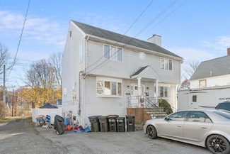 25 Auburn St, Saugus, MA 01906