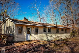 48 E Lakeshore Dr, Williford, AR 72482
