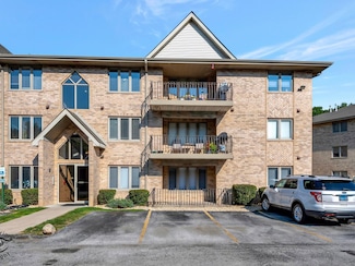 5130 Shadow Creek Dr Unit 2, Oak Forest, IL 60452