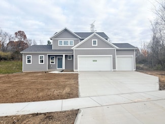 5871 Valley Point Dr SE, Caledonia, MI 49316