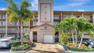 13800 SW 14th St Unit C210, Pembroke Pines, FL 33027