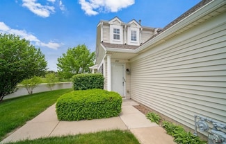 2503 Sheehan Dr Unit 204, Naperville, IL 60564