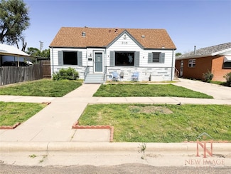 310 N 12th St, Garden City, KS 67846