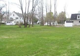 971 Shore Rd, Cape Elizabeth, ME 04107