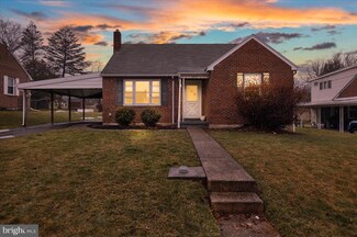 230 W 48th St, Reading, PA 19606