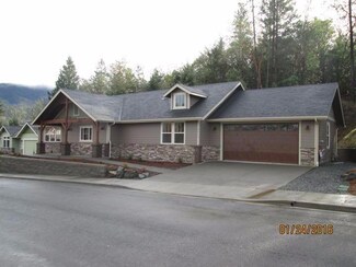 620 Sarah Rae Ln, Grants Pass, OR 97527