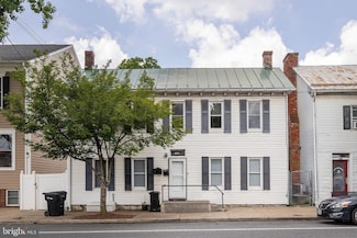 707 S Braddock St, Winchester, VA 22601