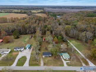 7056 Old Railroad Bed Rd, Toney, AL 35773