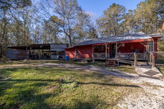201 Oak Fork Dr, Shepherd, TX 77371